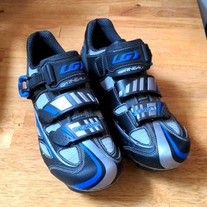 Louis Garneau clip in pedal cycling shoes 42